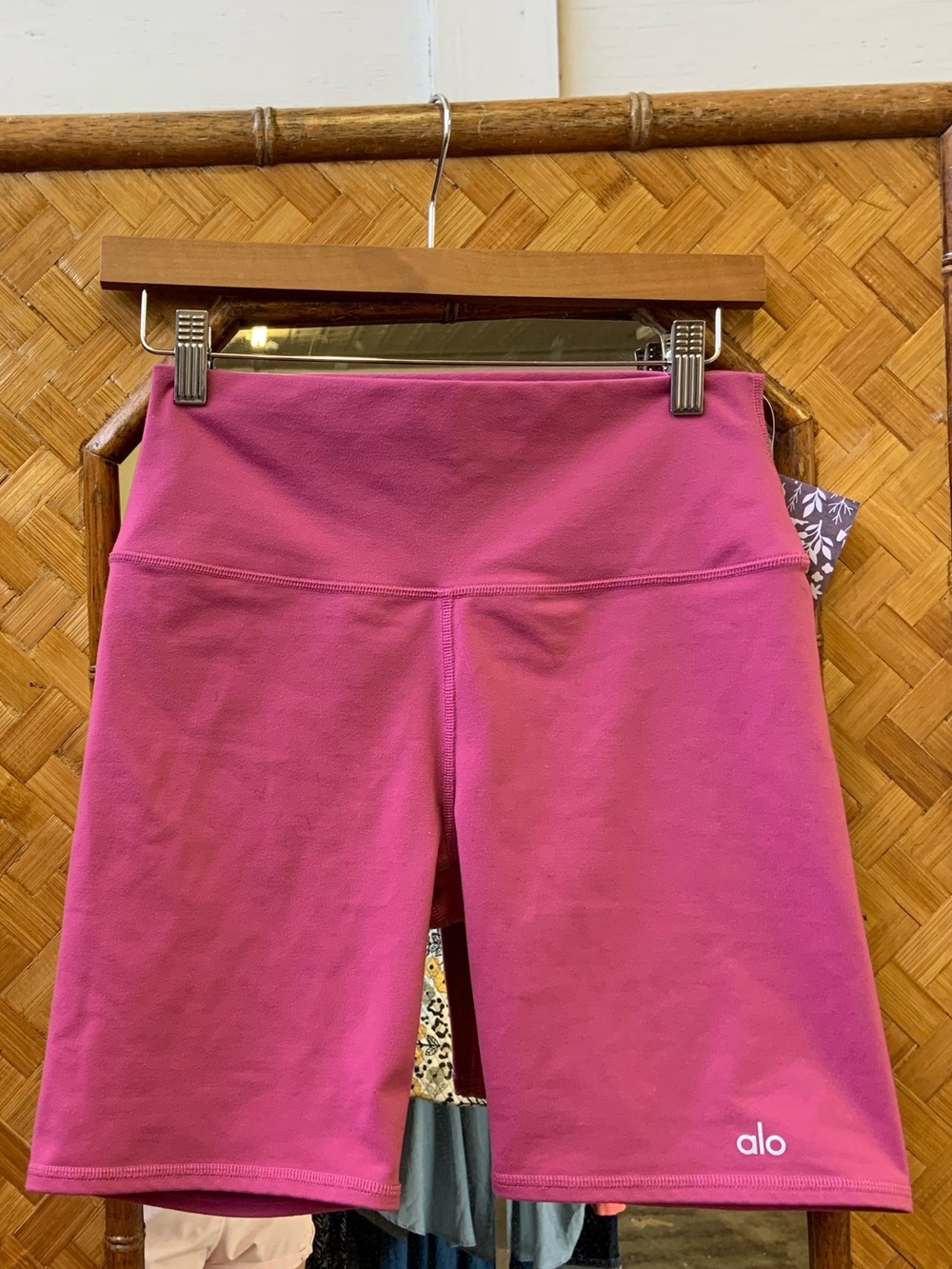 ALO Yoga High-Waist pink Bike Shorts